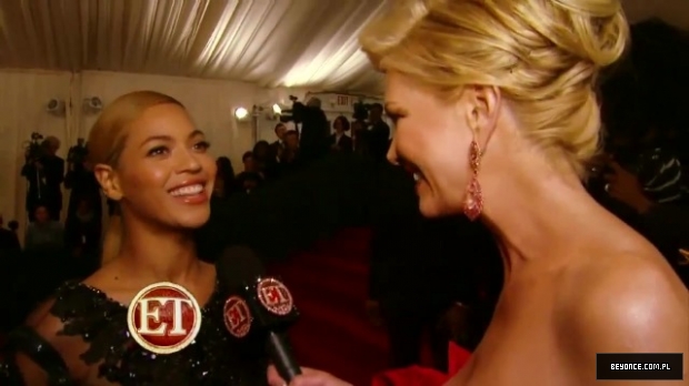 Beyonce_full_Interview_ET_on_Met_Gala_2012_HD__BeyonceTribe_167.jpg