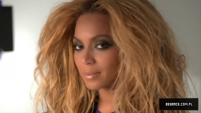 177726451_Beyonce_Behind_The_ScenesComplexAugustSeptember2011_onyvideos_mp4_snapshot_00_29_2011_07_20_19_14_31_122_41lo.jpg