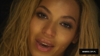 Beyonce-1-1HD-onyvideos_com_mp4_snapshot_02_31_5B2011_08_26_23_13_555D.jpg