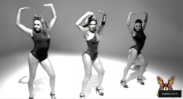 Beyonce_-_Single_Ladies_28Put_A_Ring_On_It29_28OFFICIAL_VIDEO29_28Palladia29_5BHD_720p5D_mp40261.jpg