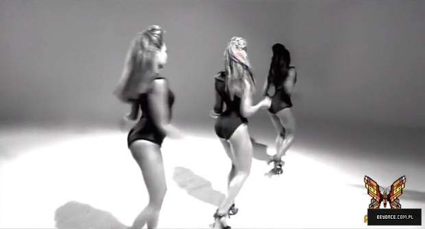Beyonce_-_Single_Ladies_28Put_A_Ring_On_It29_28OFFICIAL_VIDEO29_28Palladia29_5BHD_720p5D_mp40271.jpg