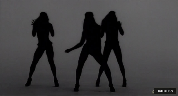 Beyonce_-_Single_Ladies_28Put_A_Ring_On_It29_28OFFICIAL_VIDEO29_28Palladia29_5BHD_720p5D_mp40500.jpg