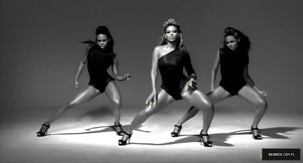 Beyonce_-_Single_Ladies_28Put_A_Ring_On_It29_28OFFICIAL_VIDEO29_28Palladia29_5BHD_720p5D_mp40553.jpg