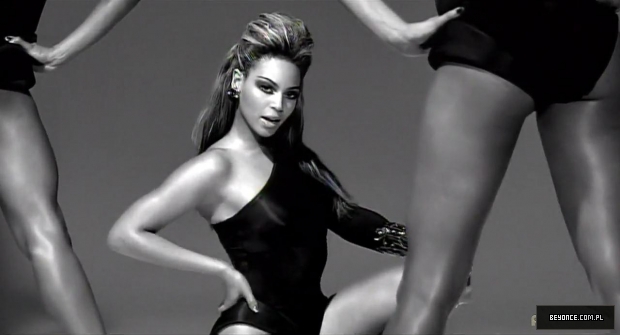 Beyonce_-_Single_Ladies_28Put_A_Ring_On_It29_28OFFICIAL_VIDEO29_28Palladia29_5BHD_720p5D_mp40625.jpg
