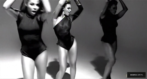 Beyonce_-_Single_Ladies_28Put_A_Ring_On_It29_28OFFICIAL_VIDEO29_28Palladia29_5BHD_720p5D_mp41516.jpg