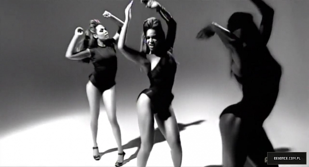 Beyonce_-_Single_Ladies_28Put_A_Ring_On_It29_28OFFICIAL_VIDEO29_28Palladia29_5BHD_720p5D_mp41533.jpg