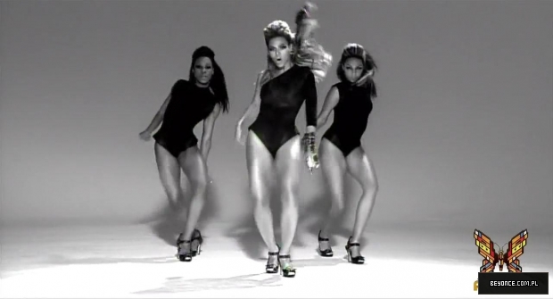 Beyonce_-_Single_Ladies_28Put_A_Ring_On_It29_28OFFICIAL_VIDEO29_28Palladia29_5BHD_720p5D_mp41873.jpg