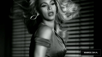 Beyonce_Dance_for_you_HD-onyvideos_com_mp4_snapshot_01_48_5B2011_11_27_21_07_275D.jpg