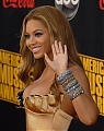 67701_celeb-city_eu_Beyonce_Knowles_at_2007_American_Music_Awards_06_122_122_866lo.jpg