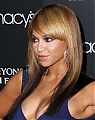 97178_Beyonce_Promotes_Heat_At_Macys_in_NY_9103_123_94lo.jpg