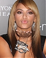 98038_Beyonce_Promotes_Heat_At_Macys_in_NY_651_123_524lo.jpg