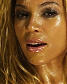 Beyonce-1-1HD-onyvideos_com_mp4_snapshot_00_27_5B2011_08_26_23_01_265D.jpg