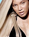 Beyonce_as_Mrs__Carter_in_H_M_mp40077.jpg