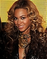 Beyonce_in_London_Fashion_Week_Spring_Summer_2012_-_House_of_Dereon-_Runway-da6046b45f96bdf9f755a47752c5ff3911.jpg
