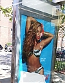 beyonce-h-m-advert-covered-up-in-new-york.jpg