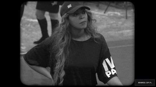 HOMECOMING_A_film_by_Beyonce_2019_1080p_NF_WEB-DL_DDP5_1_x264-NTG_mkv_001049173.jpg