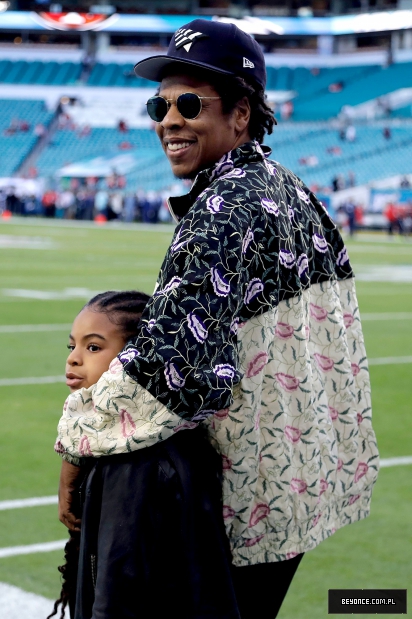 Jay-Z-Takes-Daughter-Blue-Ivy-to-Super-Bowl-2020-4.jpg