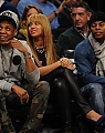005617714_Beyonc_Jay_Z_attend_the_basketball_game_match_Brooklyn_Nets_x_The_Knicks_NY_26_nov_2012_8_122_580lo.jpg