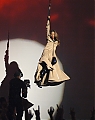 14706_Beyonce_Knowles_2006_MTV_Video_Music_Awards_Show_14_123_532lo.JPG