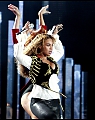 17122_celeb-city_org_Beyonce_at_the_World_Music_Awards_2008_37_122_1170lo.jpg