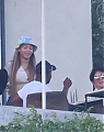 1_PAY-PREMIUM-EXCLUSIVE-Beyonce-enjoys-some-down-time-with-Jay-Z-and-pals-during-Malibu-LABOR-DAY-PARTY.jpg