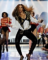 39118_babayaga_Beyonce_World_Music_Awards_11-09-2008_086_123_414lo.jpg