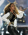39137_babayaga_Beyonce_World_Music_Awards_11-09-2008_089_123_159lo.jpg