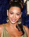 92020_celeb-city_eu_Beyonce_Knowles_2007_MTV_Video_Music_Awards_Arrivals_05_122_125lo.jpg