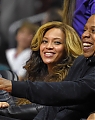 Beyonce-e-Jay-Z-assistem-jogo-entre-Los-Angeles-Clippers-e-Brooklyn-Nets-em-LA-28-1024x771.jpg