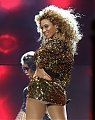 Beyonce_Knowles_-_LIVE___Glastonbury_Festival_-_Worthy_Farm_-_260611_104.jpg