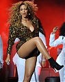 Beyonce_Knowles_-_LIVE___Glastonbury_Festival_-_Worthy_Farm_-_260611_111.jpg