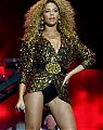 Beyonce_Knowles_-_LIVE___Glastonbury_Festival_-_Worthy_Farm_-_260611_113.JPG