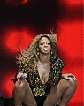 Beyonce_Knowles_-_LIVE___Glastonbury_Festival_-_Worthy_Farm_-_260611_119.jpg