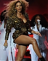 Beyonce_Knowles_-_LIVE___Glastonbury_Festival_-_Worthy_Farm_-_260611_135.jpg