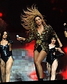 Beyonce_Knowles_-_LIVE___Glastonbury_Festival_-_Worthy_Farm_-_260611_197.jpg