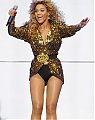 Beyonce_Knowles_-_LIVE___Glastonbury_Festival_-_Worthy_Farm_-_260611_227.jpg
