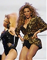 Beyonce_Knowles_-_LIVE___Glastonbury_Festival_-_Worthy_Farm_-_260611_236.jpg