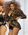 Beyonce_Knowles_-_LIVE___Glastonbury_Festival_-_Worthy_Farm_-_260611_238.jpg