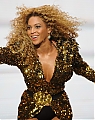Beyonce_Knowles_-_LIVE___Glastonbury_Festival_-_Worthy_Farm_-_260611_254.jpg