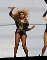 Beyonce_Knowles_-_LIVE___Glastonbury_Festival_-_Worthy_Farm_-_260611_255.jpg