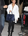 Beyonce_Knowles_arrives_at_her_office_New_York_City-16.JPG