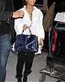 Beyonce_Knowles_arrives_at_her_office_New_York_City-17.JPG