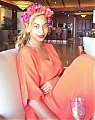 Beyonce_na_Instagramie_2C2CLei_d_in_Hawaii__22_mp40221.jpg