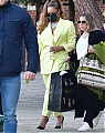 beyonce-out-in-venice-10-17-2021-4.jpg