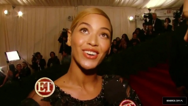 Beyonce_full_Interview_ET_on_Met_Gala_2012_HD__BeyonceTribe_063.jpg