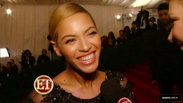 Beyonce_full_Interview_ET_on_Met_Gala_2012_HD__BeyonceTribe_080.jpg