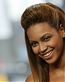 35823_Beyonce_Knowles-MTV_TRL-004_122_42lo.JPG