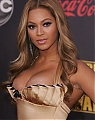 66734_celeb-city_eu_Beyonce_Knowles_at_2007_American_Music_Awards_51_122_122_1030lo.jpg