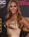 67161_celeb-city_eu_Beyonce_Knowles_at_2007_American_Music_Awards_35_122_122_774lo.jpg