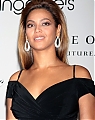 95546_Beyonce_promotes_her_House_of_Dereon_dress_collection_at_Bloomingdale-12_122_462lo.jpg